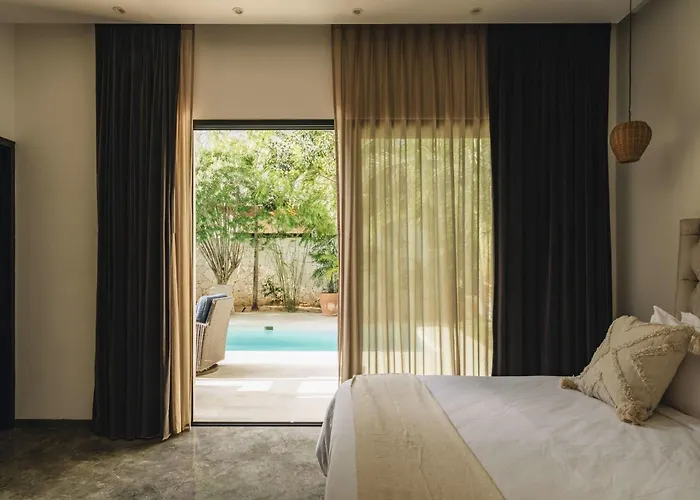 Luxe 8br Double Villa, Gated, Patio & Pool * Tulum