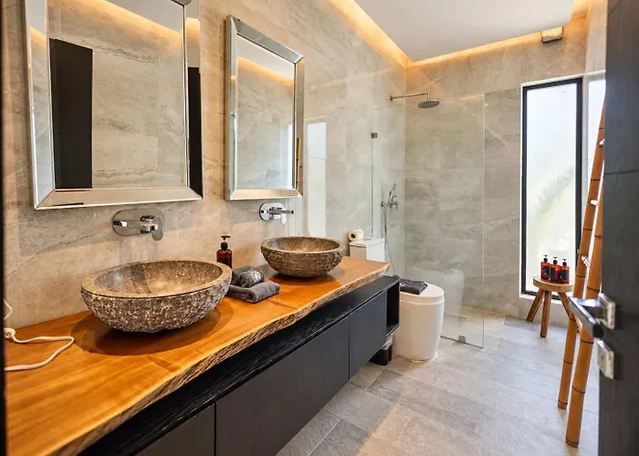 Luxe 8br Double Villa, Gated, Patio & Pool * Tulum
