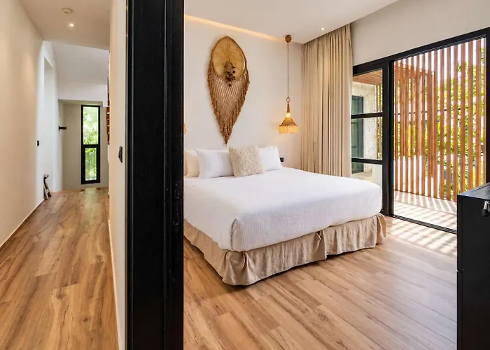 Casa de férias Luxe 8br Double Villa, Gated, Patio & Pool