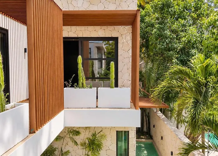 Luxe 8br Double Villa, Gated, Patio & Pool Casa de férias *